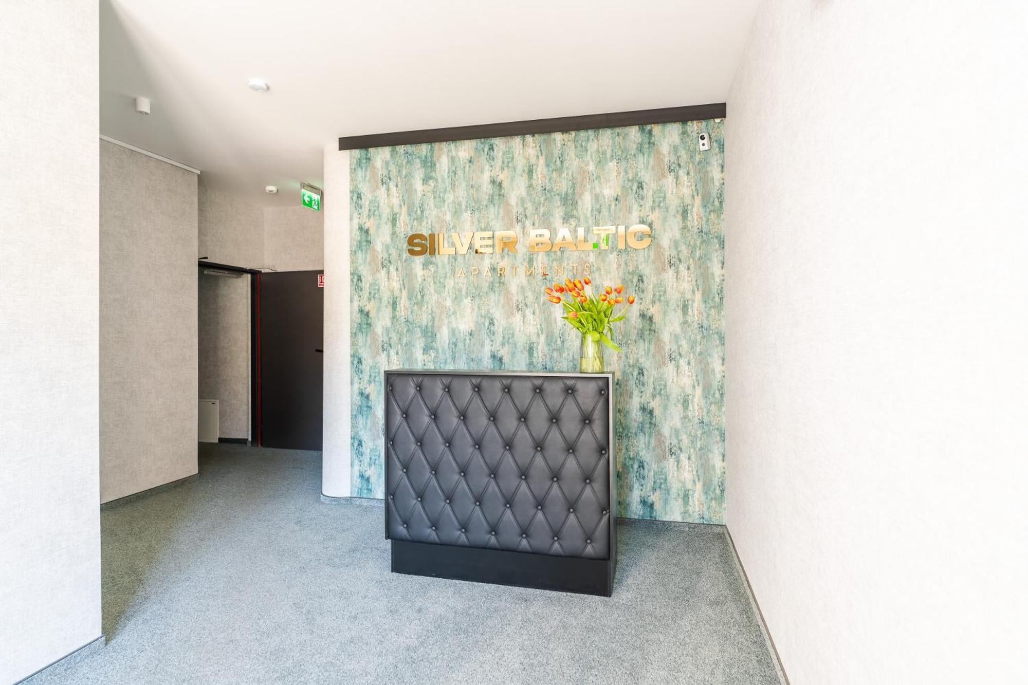 Silver Apartment